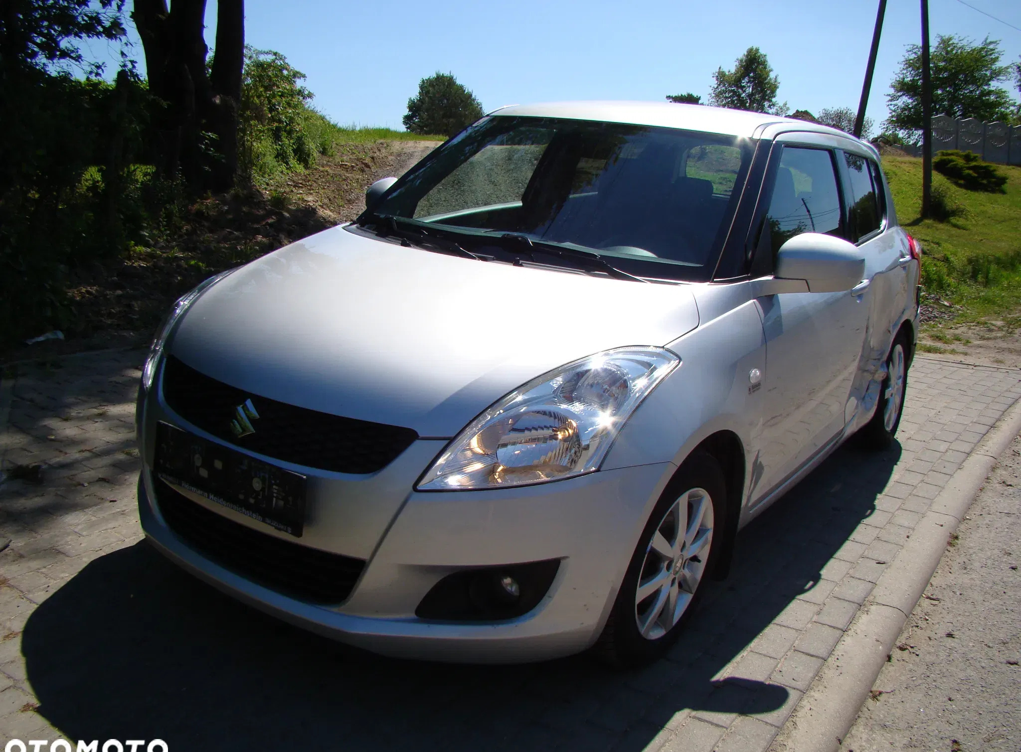 suzuki swift opolskie Suzuki Swift cena 14900 przebieg: 89222, rok produkcji 2013 z Suchedniów